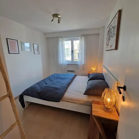 Stadsappartement Vlakbij De Zee Apartment *